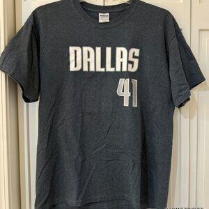 Dirk Nowitzki Dallas Mavericks NBA MVP #41 T-Shirt L Gray Adult vgt Graphic Tee